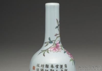 图片[3]-Shuanglu vase with peach-blossom and poem on a blue ground in yangcai painted enamels, Qianlong reign (1736-1795), Qing dynasty-China Archive